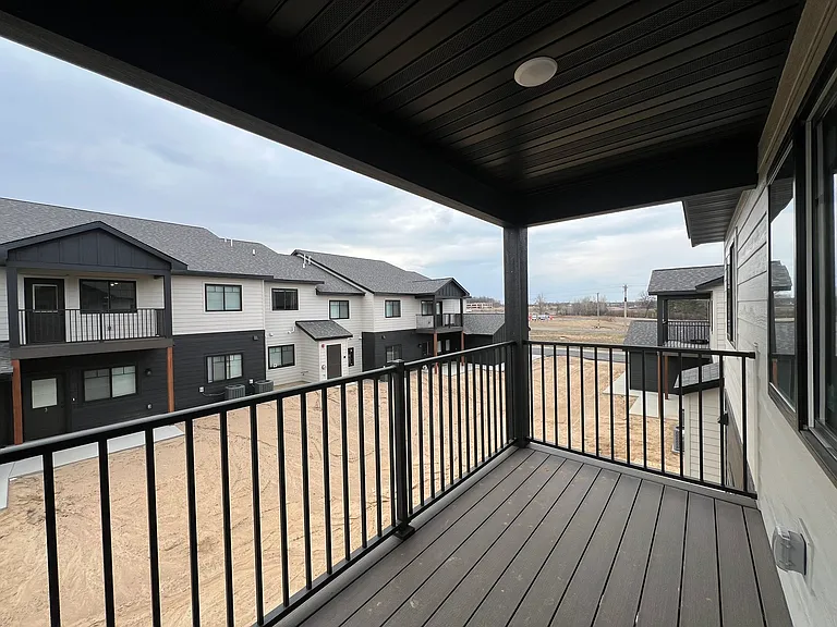 Gateway Place Apartments — Photo 110