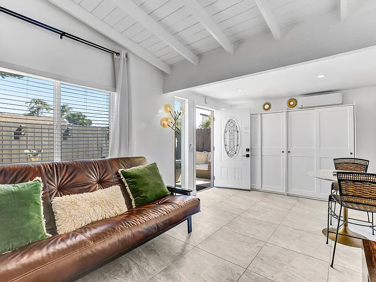 3703 Alta Loma Dr — Photo 18