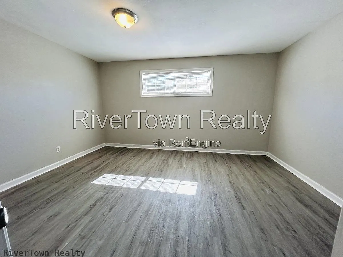 2 bed, 1.0 bath, 700 sqft, $845 — Photo 3