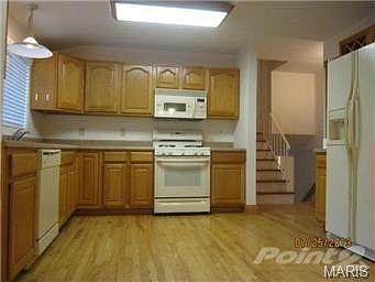 Large kitchen with pantry and yes, the side by side refrigerator