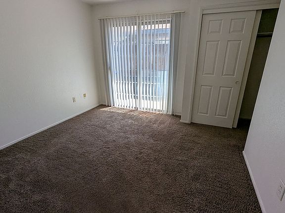 5th image of 331 Eastridge Cir APT B