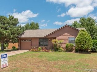 705 W 47th Pl S, Sand Springs, OK 74063