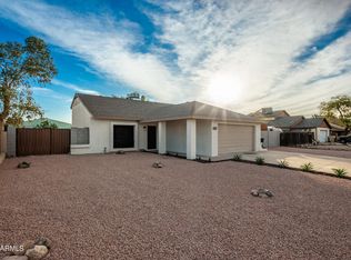 6909 W Shangri La Rd, Peoria, AZ 85345