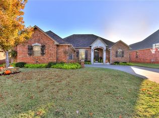 16604 Moorgate Ln, Edmond, OK 73012