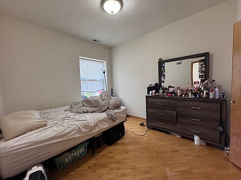5th image of 1714 W Greenleaf Ave #2