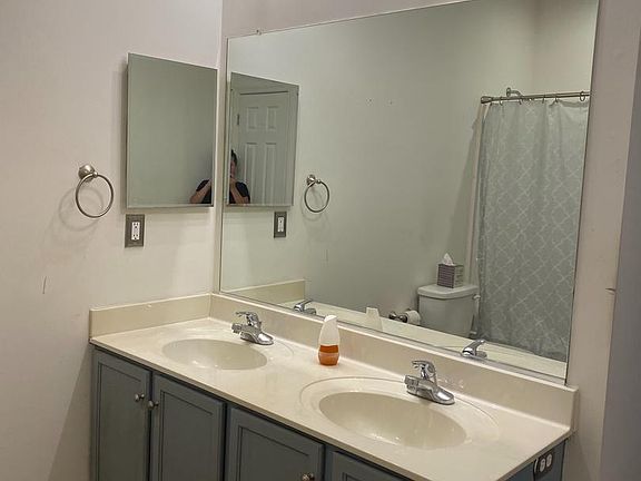 4th image of 122 Sandridge Ct