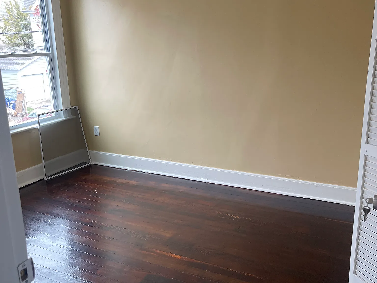 5 bed, 1419 sqft, $3,400 — Photo 4
