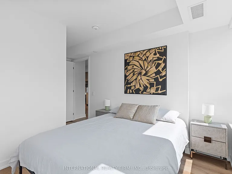 5 Lakeview Ave #409 — Photo 10