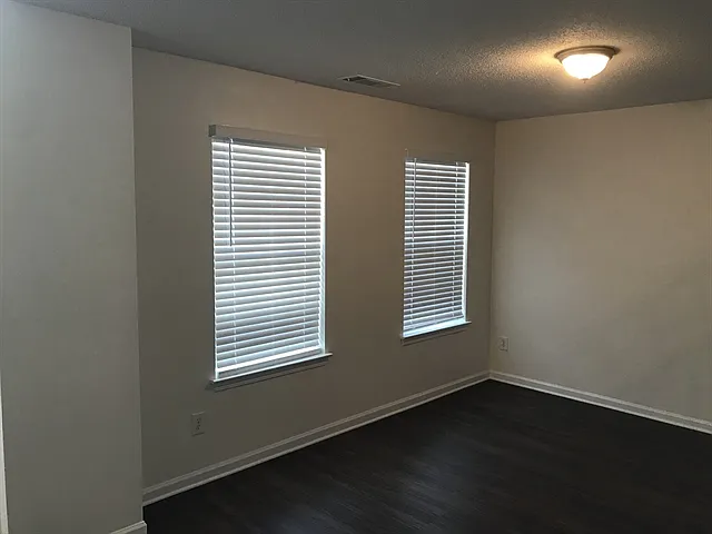 7118 Cavender Dr SW — Photo 5