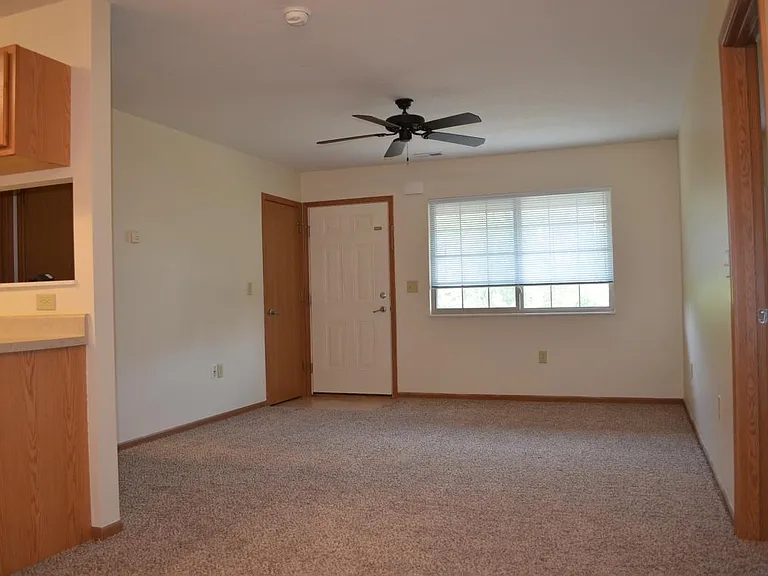 804 Altamonte Dr — Photo 3