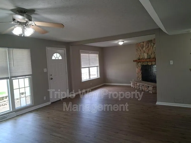 468 June Dr — Photo 5