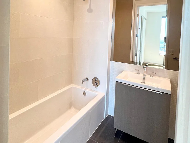 889 Francisco St #2901 — Photo 17