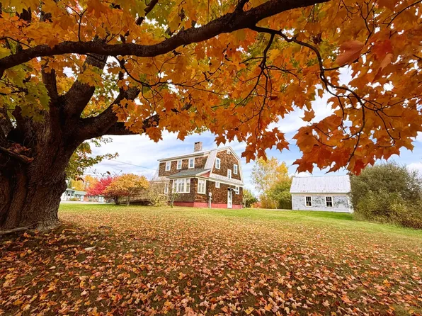 579 Main Street, Jackman, ME 04945