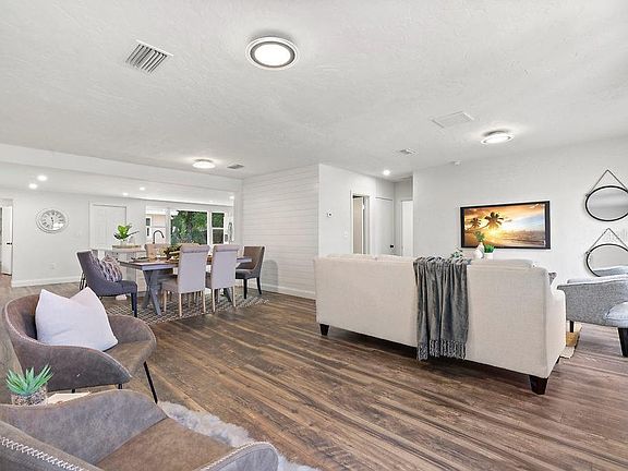 2nd image of 4022 S West Shore Blvd