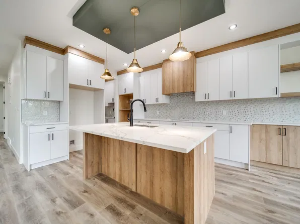 8740 183rd Ave NW, Edmonton, AB T5Z 0S8