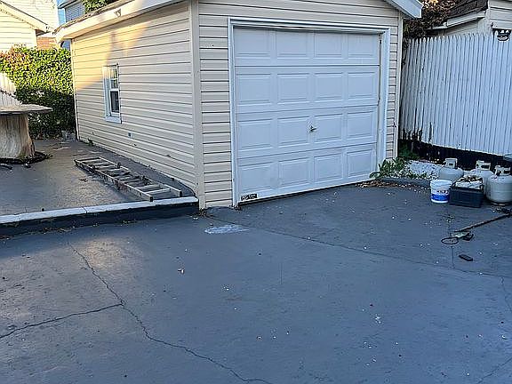 3rd image of 9059 208th St