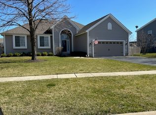 114 Oakton St, McHenry, IL 60050