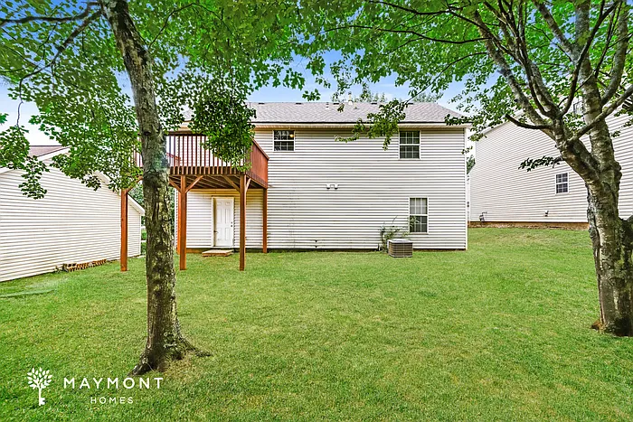3 bed, 2.5 bath, 1412 sqft, $1,845 — Photo 3