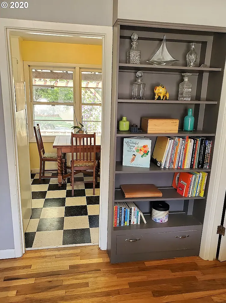 2 bed, 860 sqft, $2,450 — Photo 2
