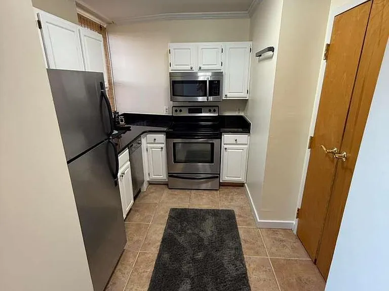 1939 Chestnut St #4C — Photo 14