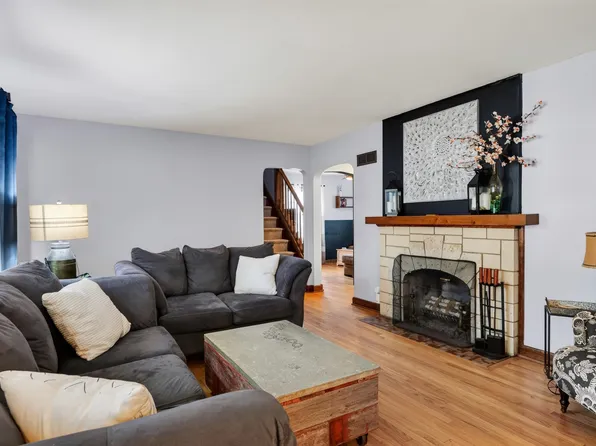 9 Oxford Pl, Madison, WI 53704