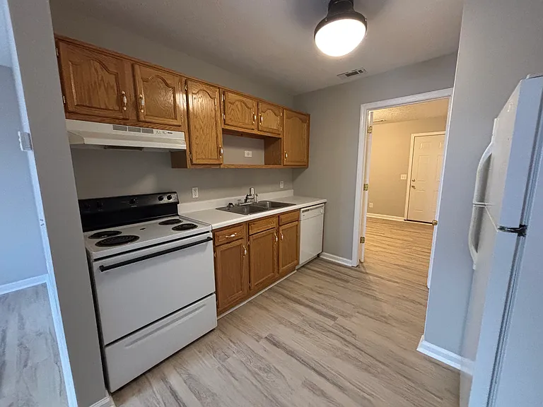 1230 N Willow Ave #C1 — Photo 2