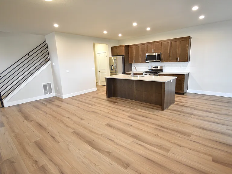 829 NW 175th Way — Photo 3