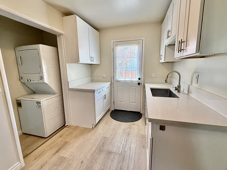 520 E Lime Ave — Photo 13