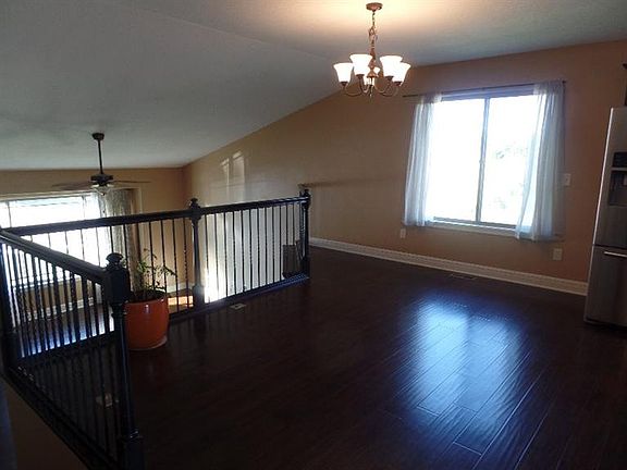 4th image of 1711 Saddle Dr