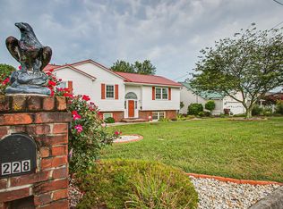 228 Chickasaw Cir, Church Hill, TN 37642