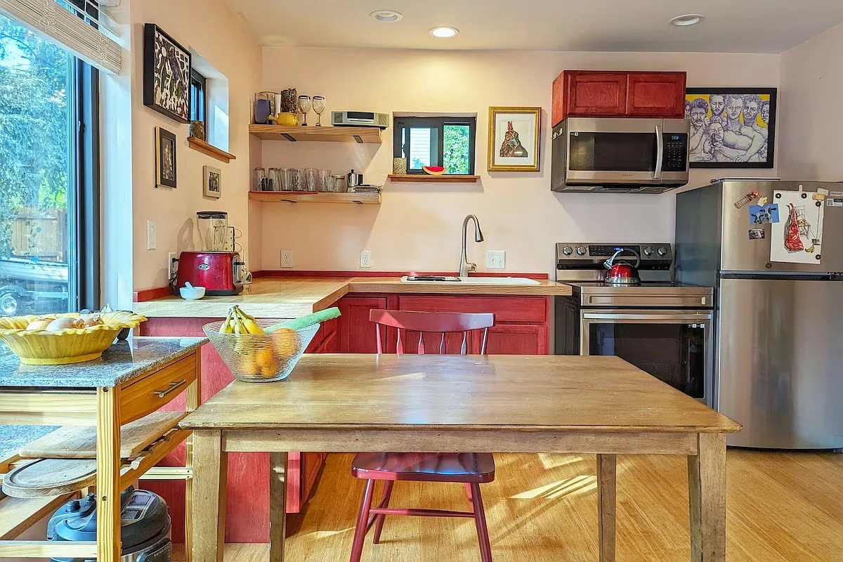 1 bed, 800 sqft, $2,100 — Photo 4