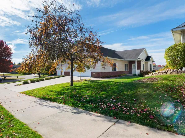 1607 Pine Ridge DRIVE, Onalaska, WI 54650