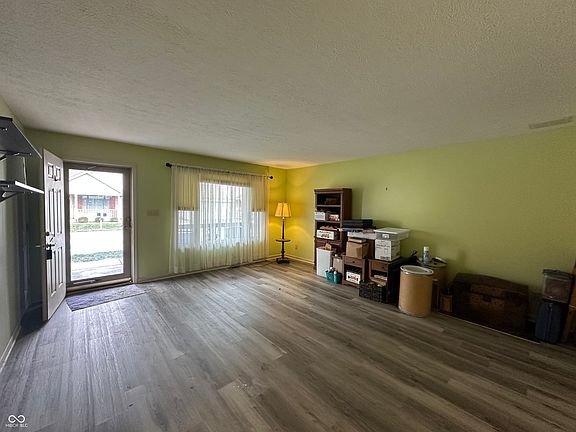 4th image of 1609 E Union Dr