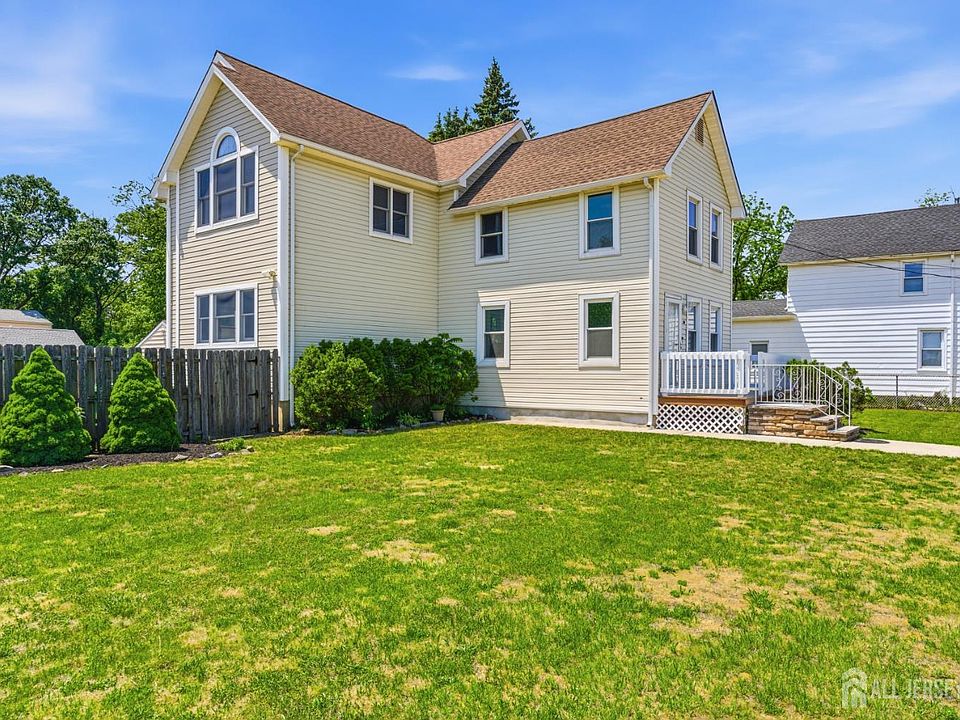 1st image of 39 Kearney Rd