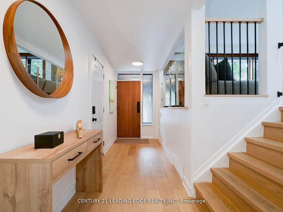 1st image of 4 Aveline Cres