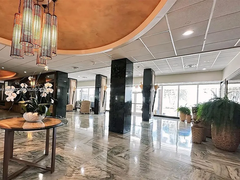 500 Bayview Dr #325 — Photo 9