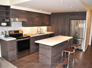 62 Wellesley St W #1204, Toronto, ON M5S2X3