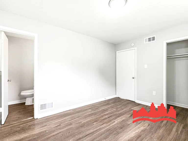 7002 Richard Wilson Dr — Photo 22