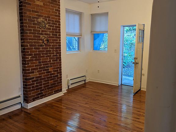 Bedroom/ Living Room 1