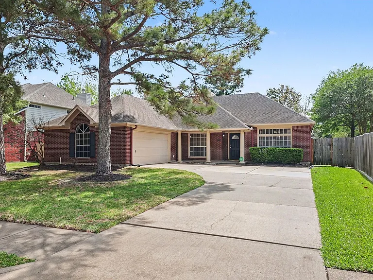 17907 Stoney Glade Ct — Photo 3