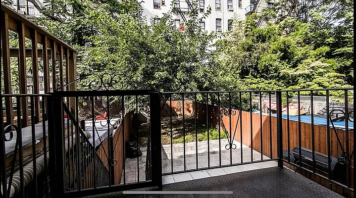 Rented by Nooklyn NYC LLC | media 34