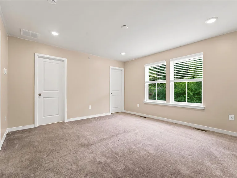59 Four Leaf Dr — Photo 25