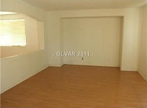 3rd image of 5517 Sterling Valley Ct