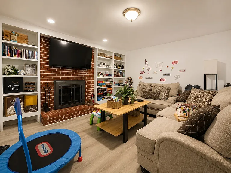 13135 Haddock Rd — Photo 14