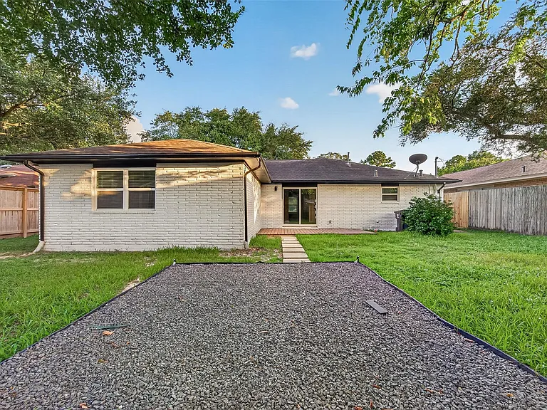9614 Hammerly Blvd — Photo 32