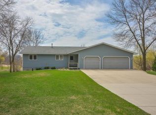 7900 Hyacinth Ave, Victoria, MN 55386