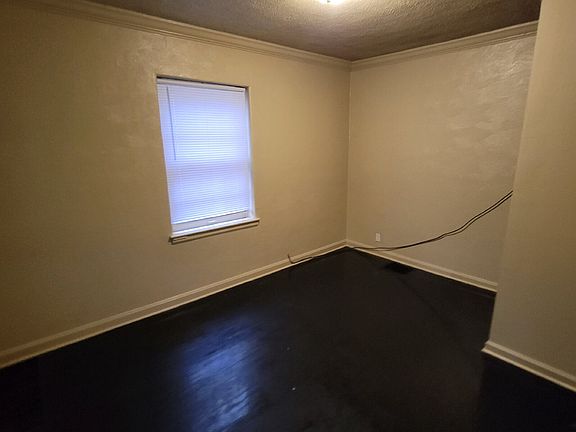 3rd image of 4021 N Tacoma Ave