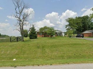 8127 Happy Valley Rd, Cave City, KY 42127