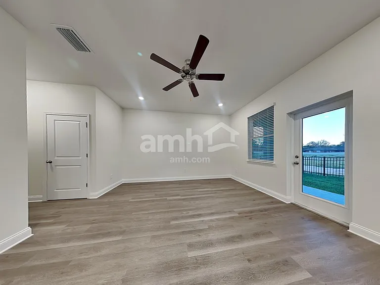 1043 Grafton Ridge Dr — Photo 9