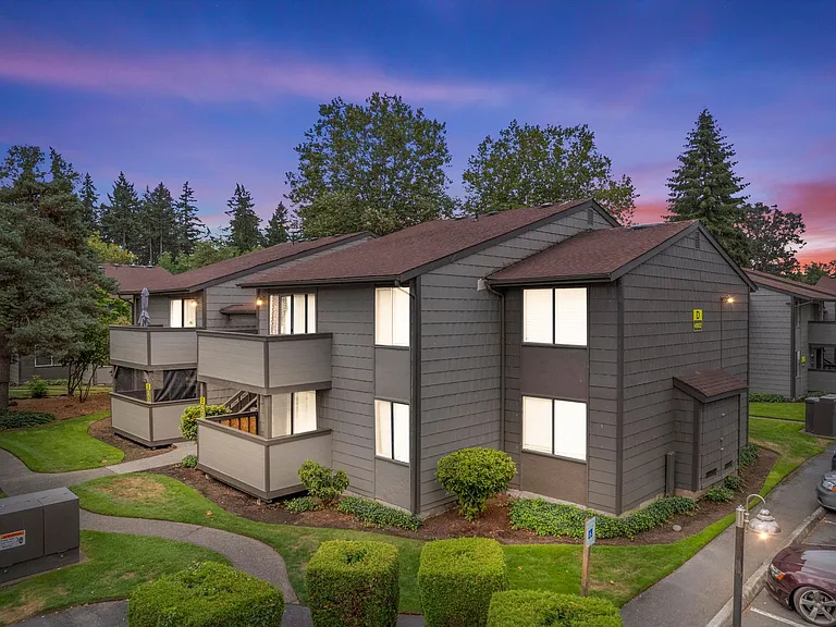 Welcome Home to James Apartment Lakewood , WA — Photo 3